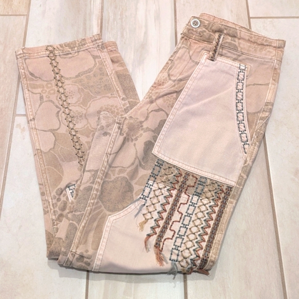Anthropologie Pilcro Wanderer Jeans Pants Floral Patterned Embroidered 27 Nwot - Picture 2 of 14